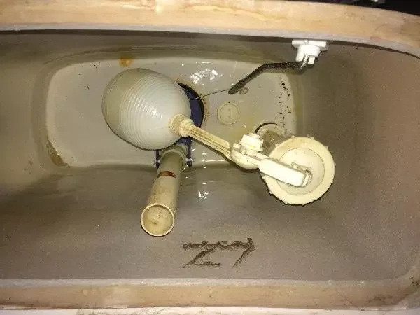 老式自動馬桶不上水怎么辦