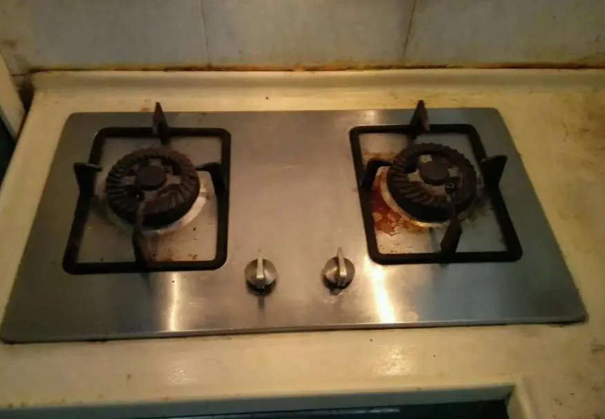燃氣灶里面的孔堵住了怎么辦