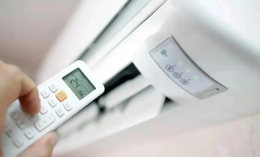 空調出霧氣怎么回事