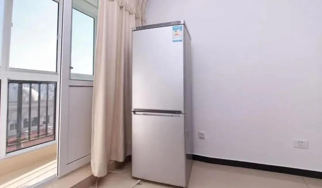 冰箱外殼發熱怎么辦