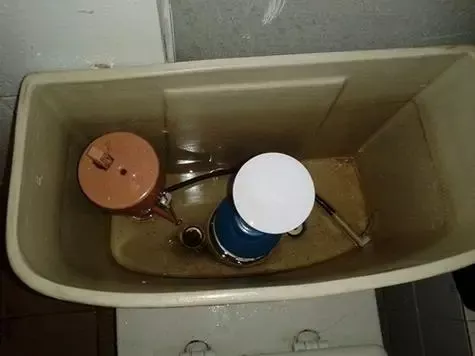 馬桶下水閥水流不暢怎么辦