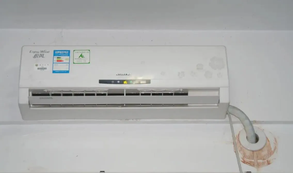 空調內機滴水怎么辦