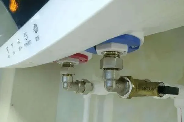 電熱水器安全閥怎么打開