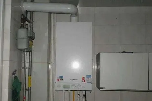 煤氣壁掛爐漏水怎么辦