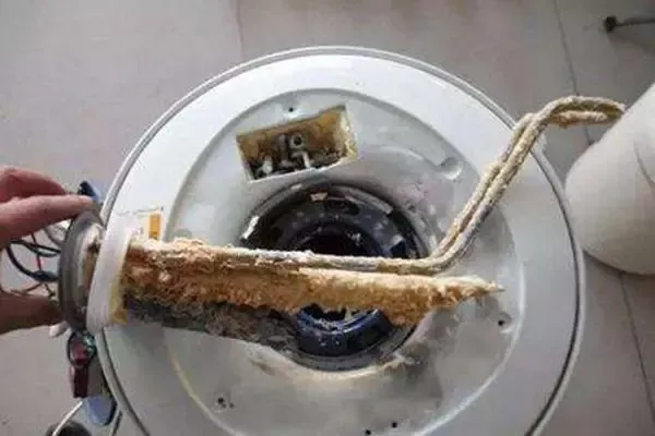 熱水器洗完水還發(fā)黃怎么辦