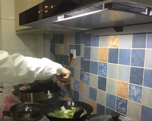 吸油煙機反轉怎么辦