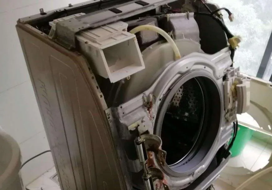 滾筒式洗衣機(jī)怎樣清洗