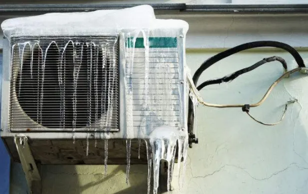 空調(diào)制熱外機(jī)結(jié)冰