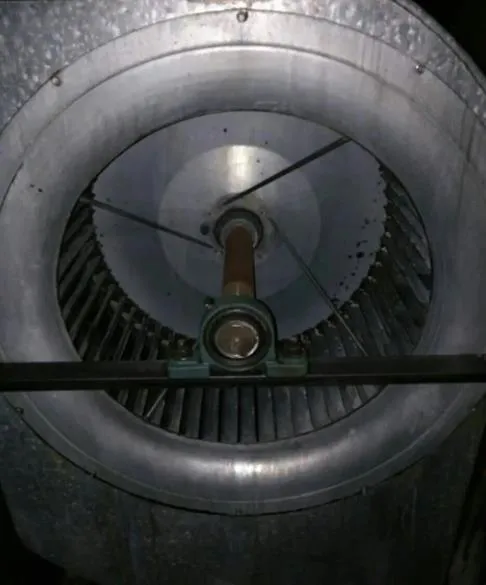 油煙機的風機振動怎么辦