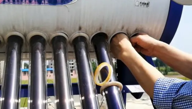 太陽能熱水器怎么清洗