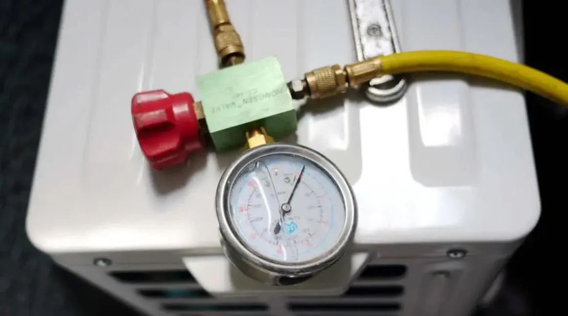 定頻空調怎么抽真空