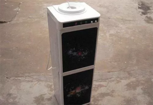 美的飲水機琴鍵壞了怎么修