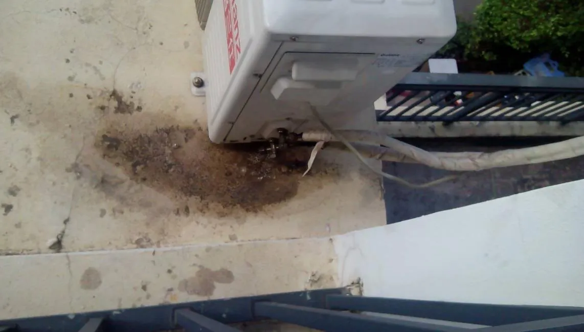 空調冒水霧怎么回事