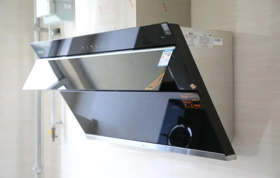 抽油煙機(jī)一通電就跳閘怎么辦