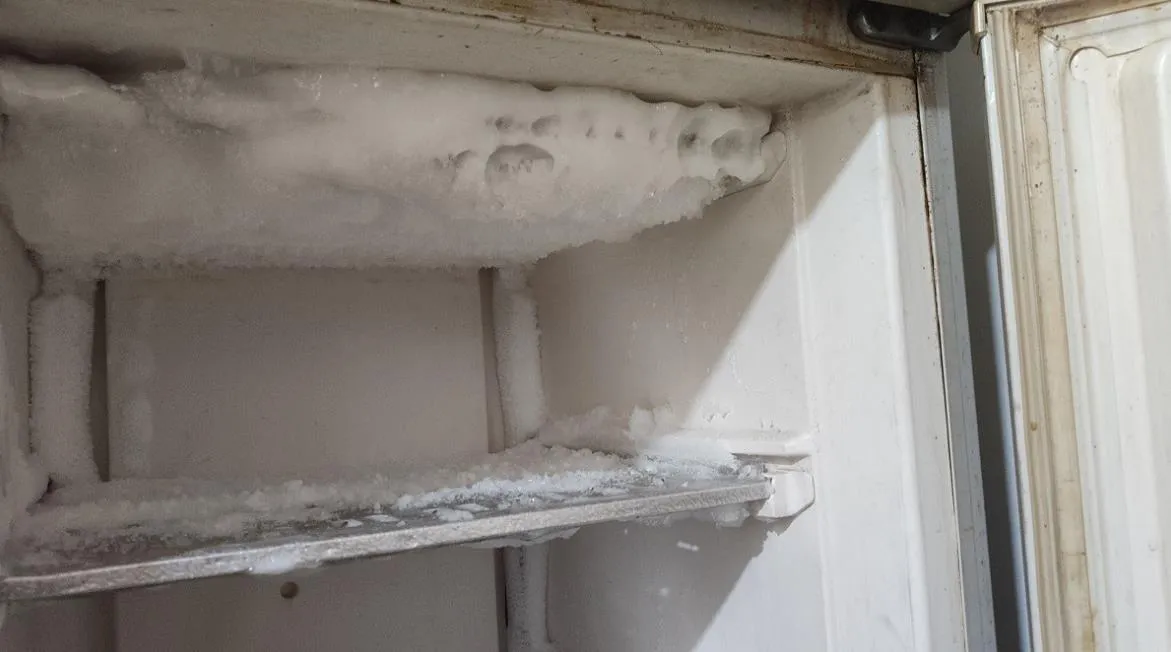 冰箱冷藏結冰厚怎么辦