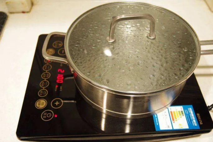 電磁爐為什么出現E5