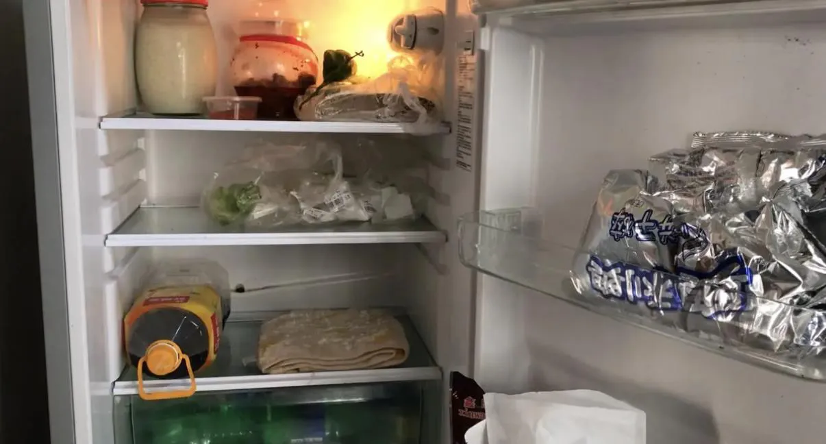 新買的冰箱有味怎么辦