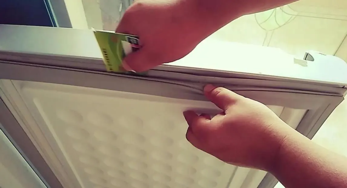 冰箱邊框封條怎么清洗