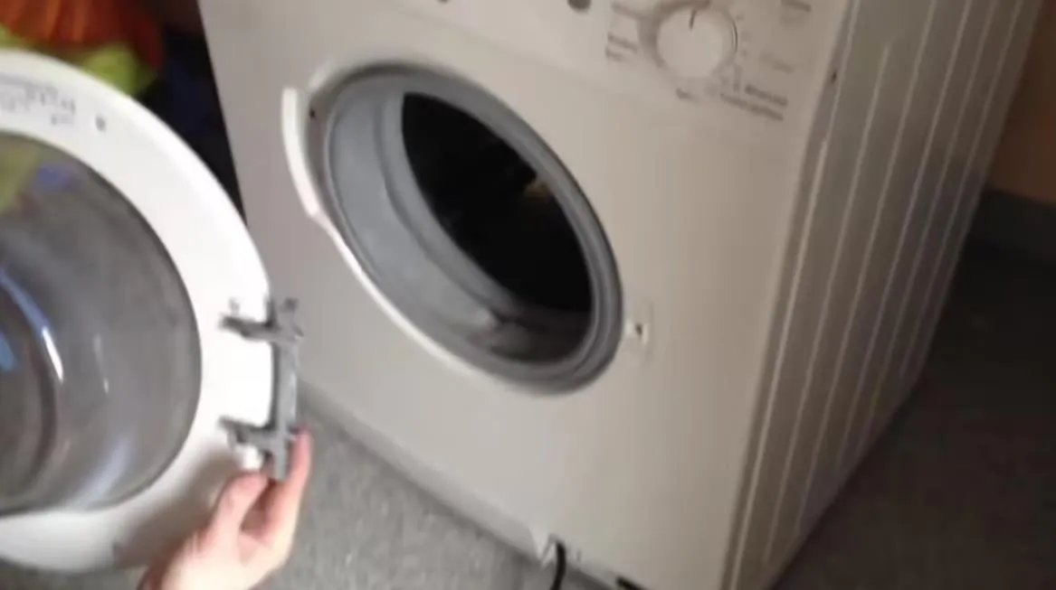 洗衣機轉動漏水怎么修