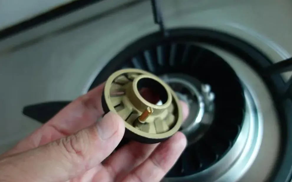 華帝燃?xì)庠铧c火頭壞了怎么辦