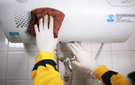 熱水器流出黃銹怎么辦