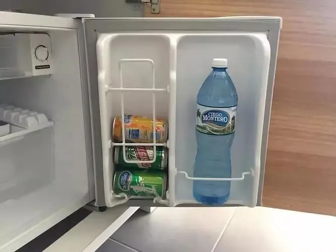 冰箱里總是有水怎么辦