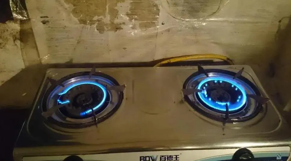 燃氣灶回火怎么修理