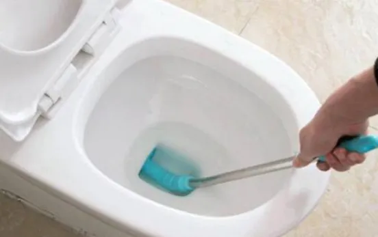 坐的馬桶水堵了怎么辦