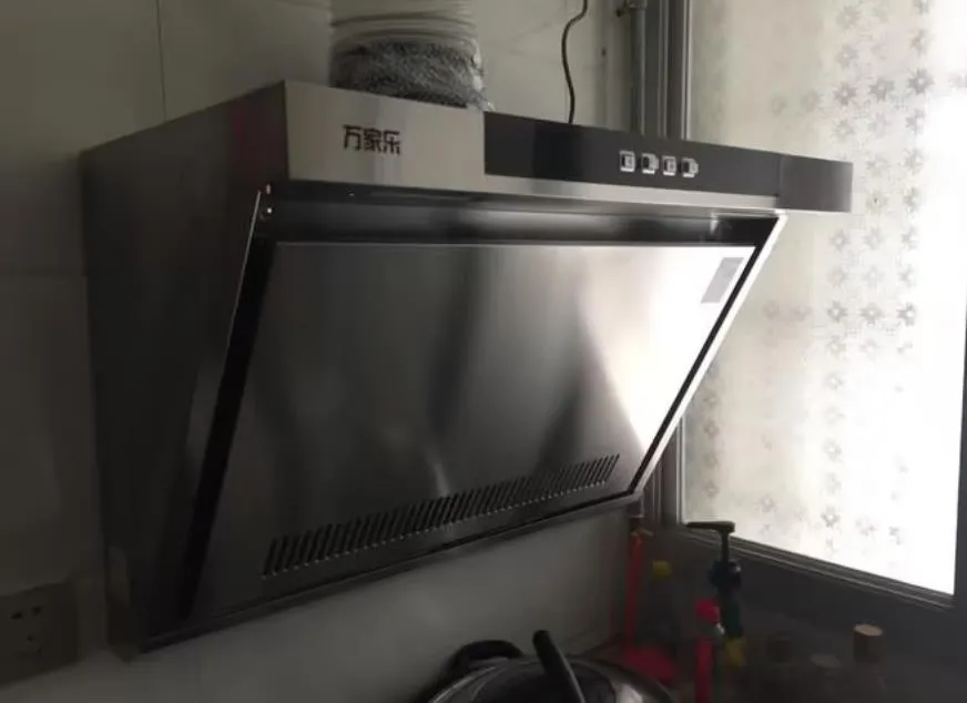 抽油煙機吹風(fēng)怎么回事