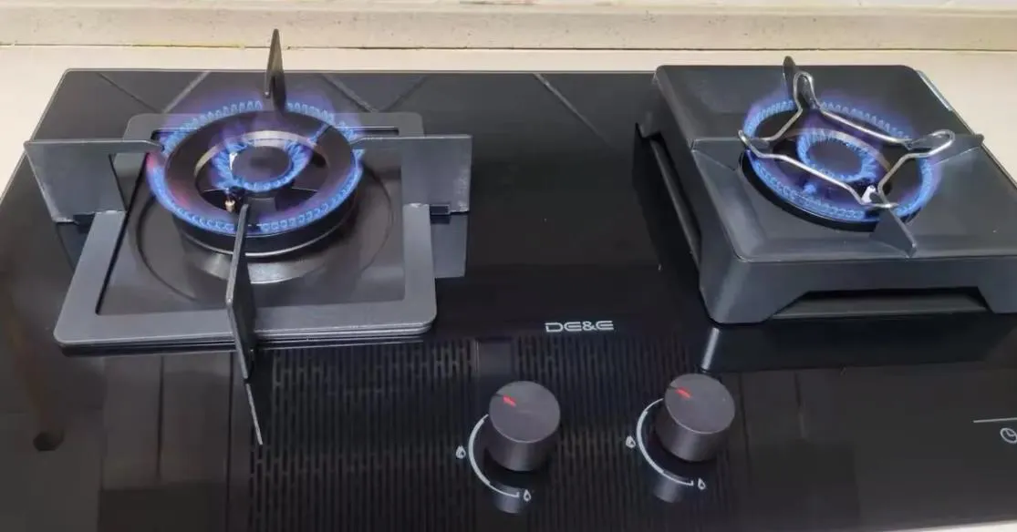 燃氣灶變紅火怎么辦