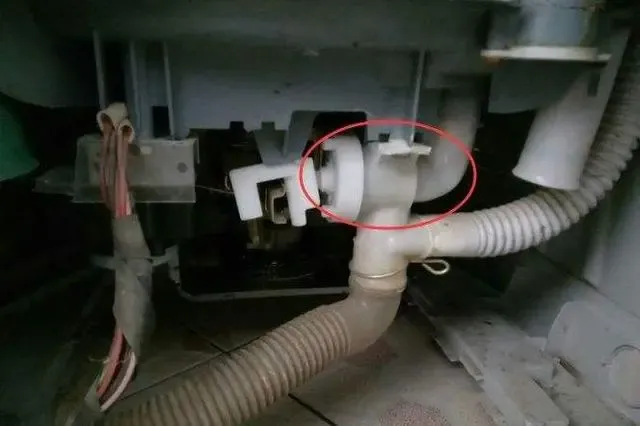 洗衣機(jī)不能出水怎么辦