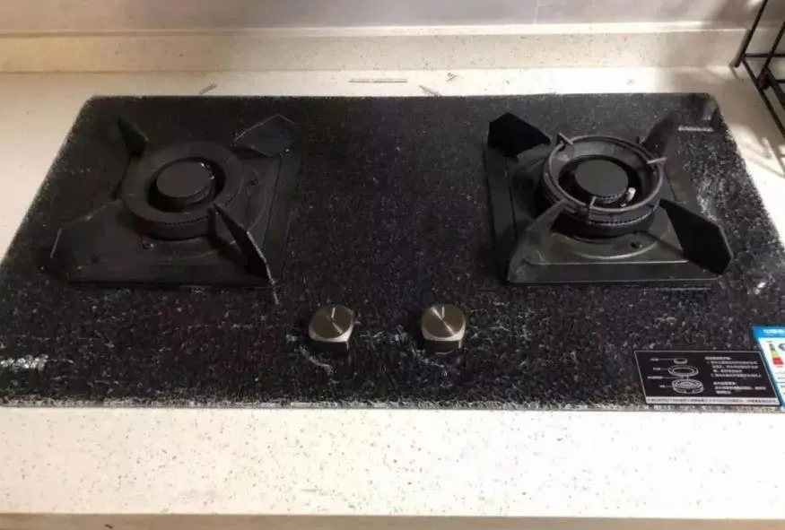 燃氣灶的面板炸了怎么辦