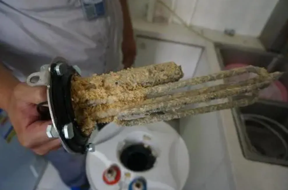 熱水器出水有水垢怎么辦