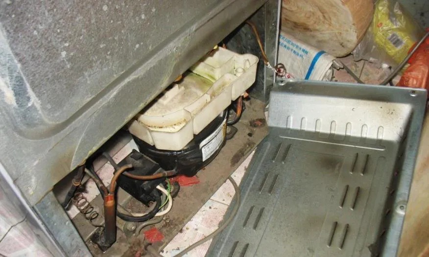 冰箱下水口堵了怎么辦