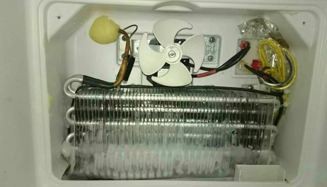 冰箱里的冰怎么清洗