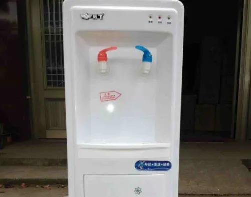 飲水機往外溢熱水是怎么回事