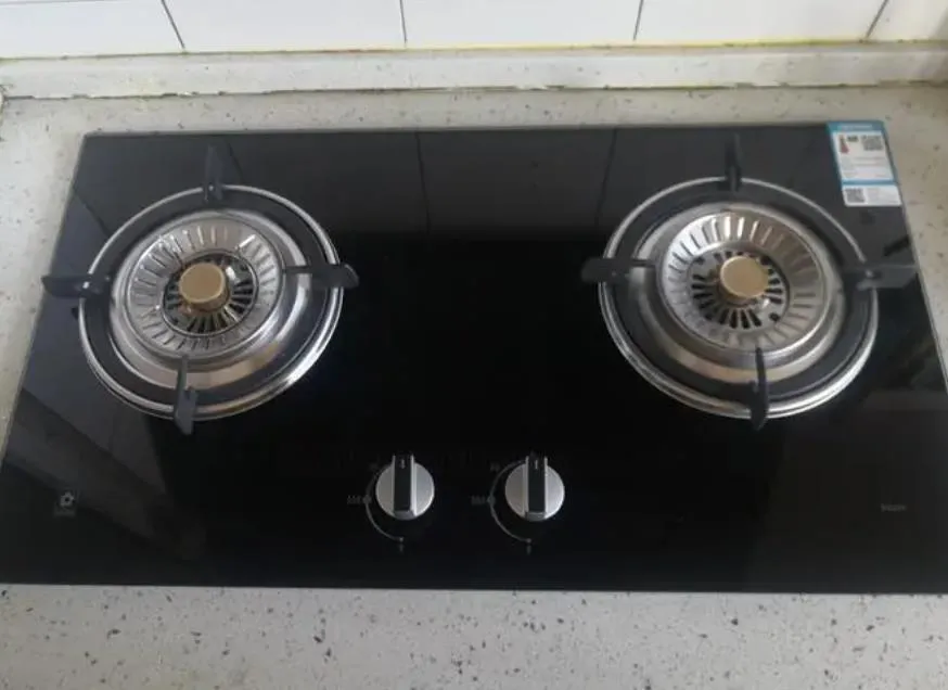 天燃氣灶紅火怎么辦