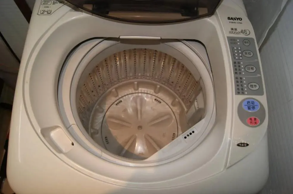 洗衣機甩干時抖動厲害