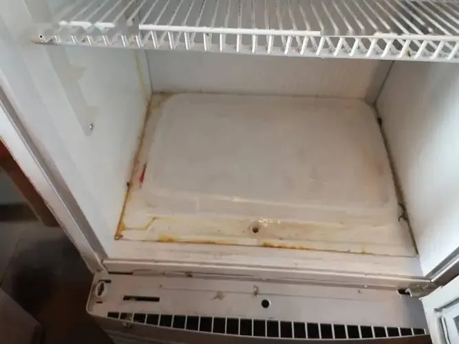 冰箱里的污垢怎么清洗