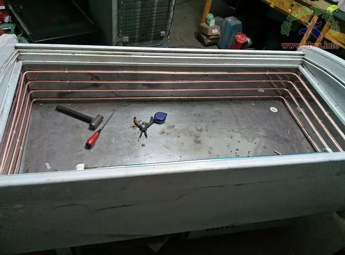 冷藏工作臺冰柜內漏怎么修