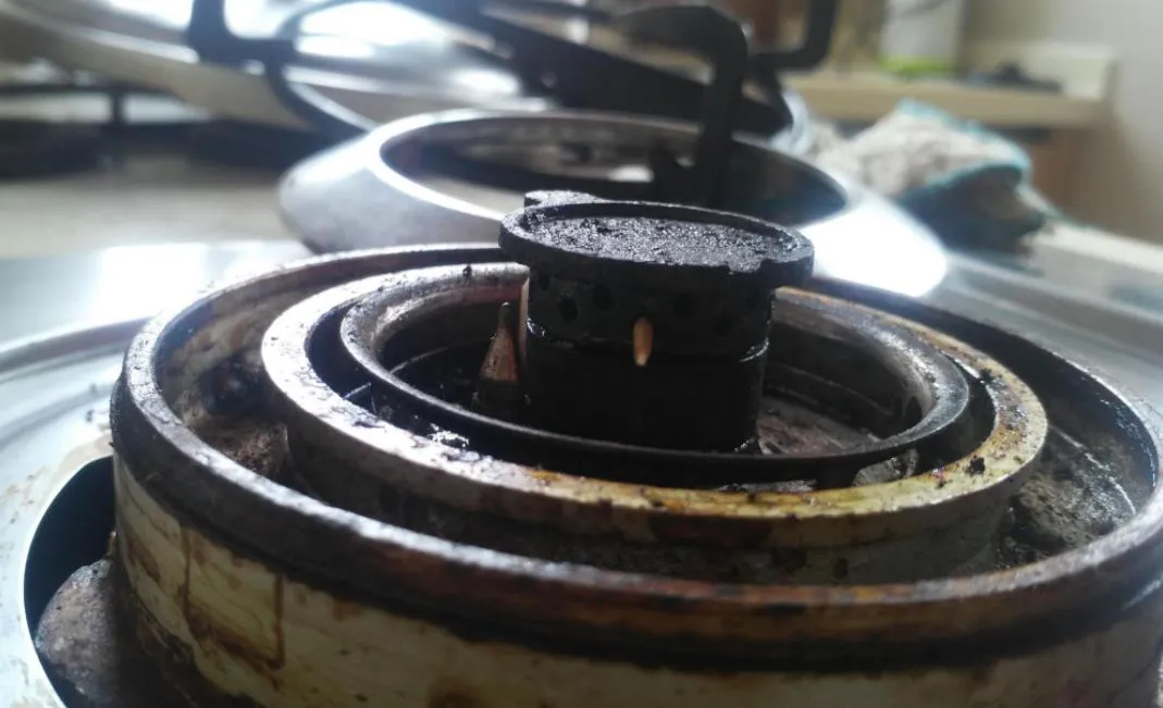 燃氣灶突然點不起火怎么辦