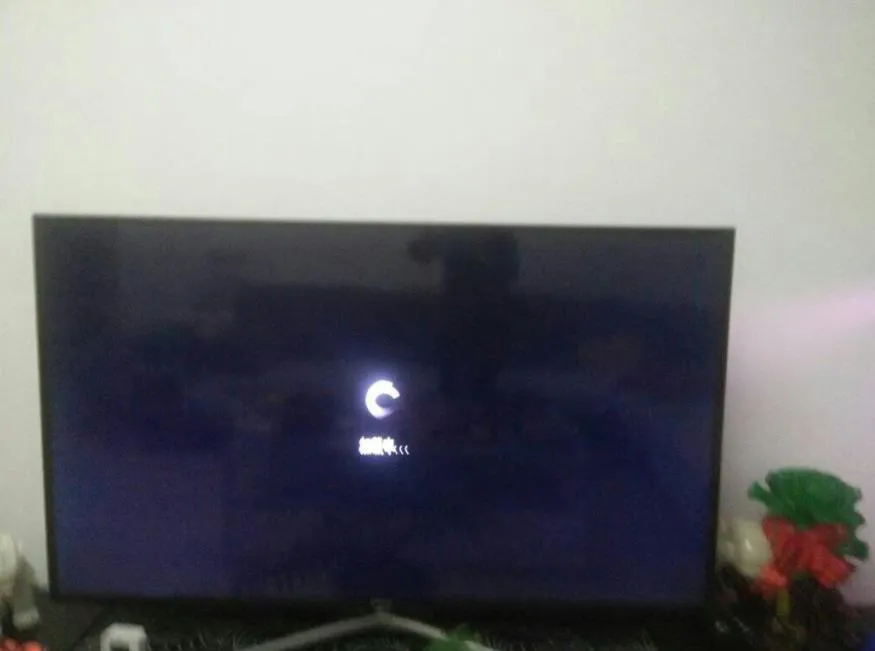 液晶電視突然打不開的原因