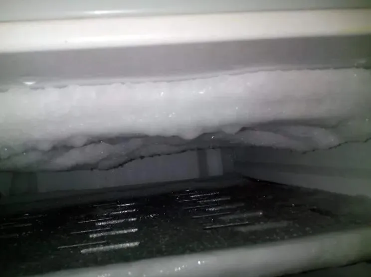 冰箱里積水怎么辦