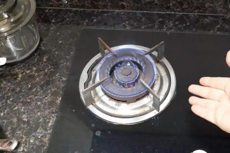 燃氣灶被堵了怎么辦