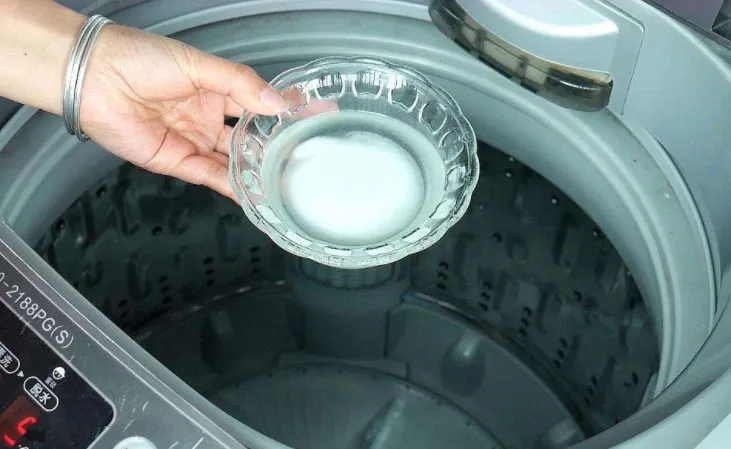 自動洗衣機怎么清洗污垢
