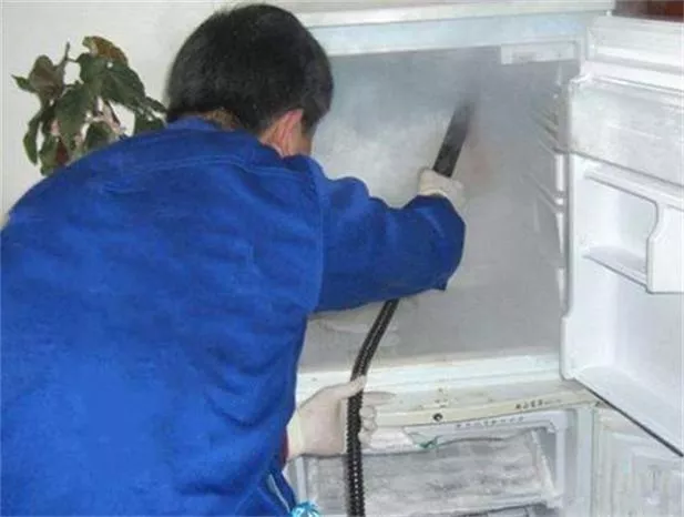 冬天冰箱一直不工作怎么办