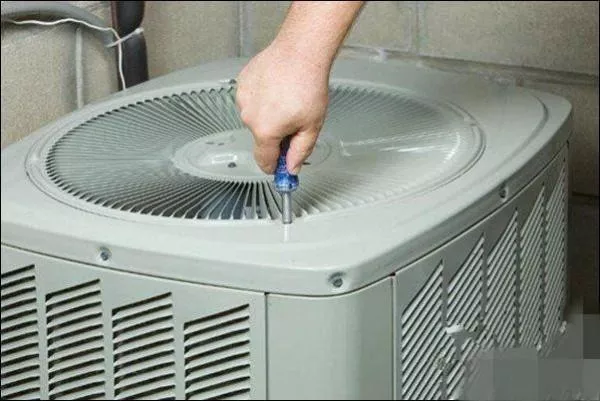 空調(diào)扇葉接口漏水怎么修