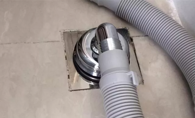 洗衣機排水孔漏水怎么處理