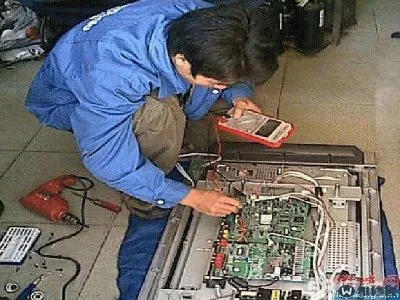 樂華29b1電視后面怎么插線