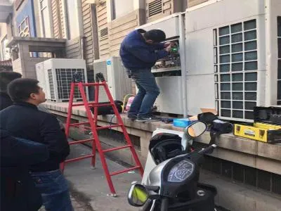 如何拆卸空調(diào)內(nèi)機(jī)風(fēng)機(jī)